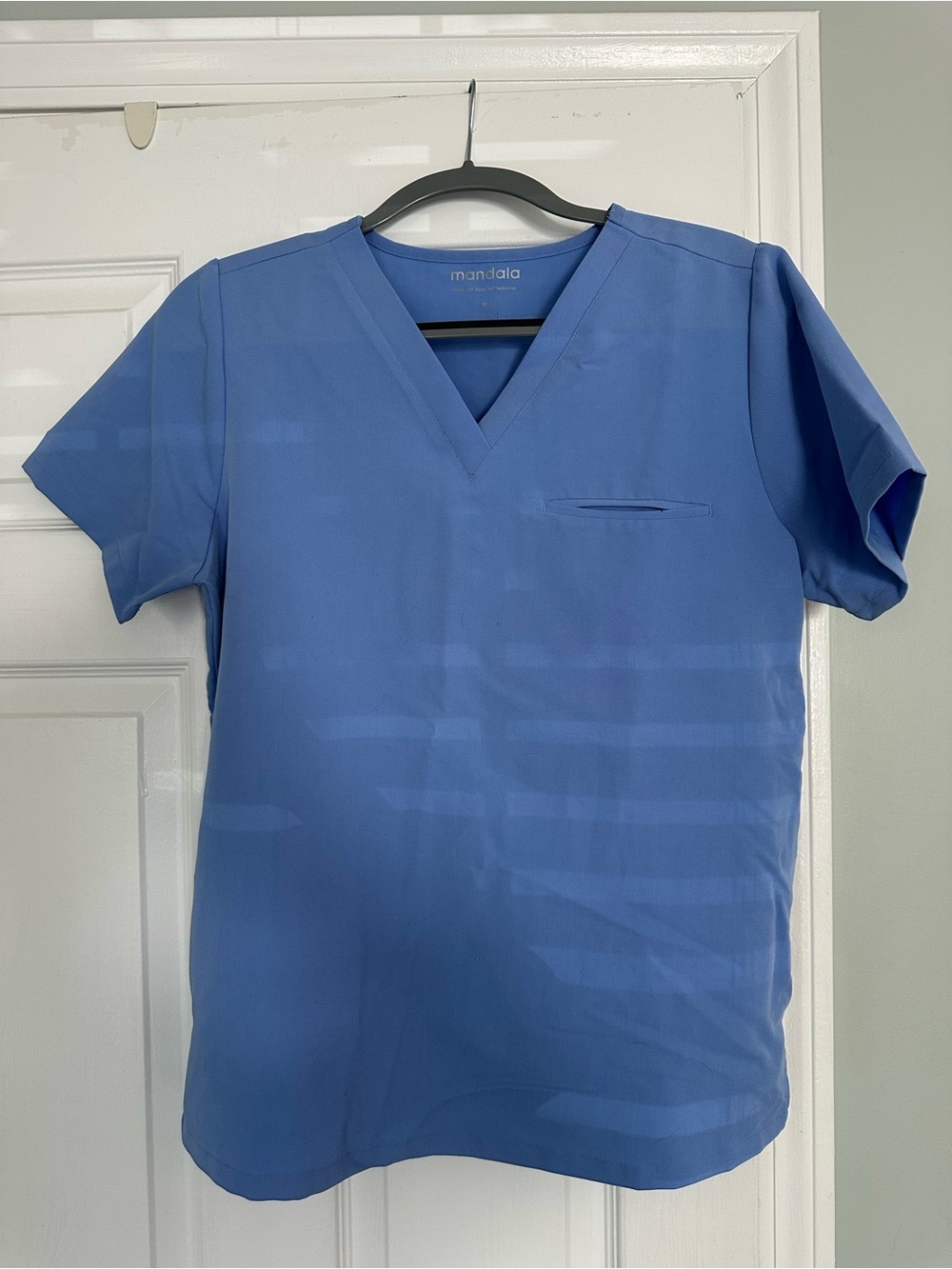 mandala Women’s V-Neck Scrub Top — Blue